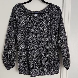 Women's Black and White Floral Top